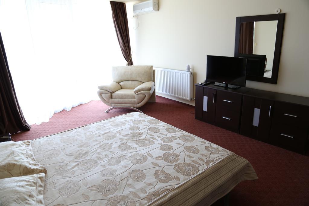 Hotel Florida Mamaia Ngoại thất bức ảnh