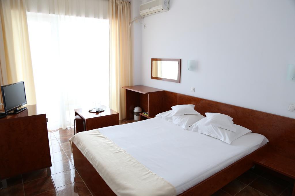 Hotel Florida Mamaia Ngoại thất bức ảnh