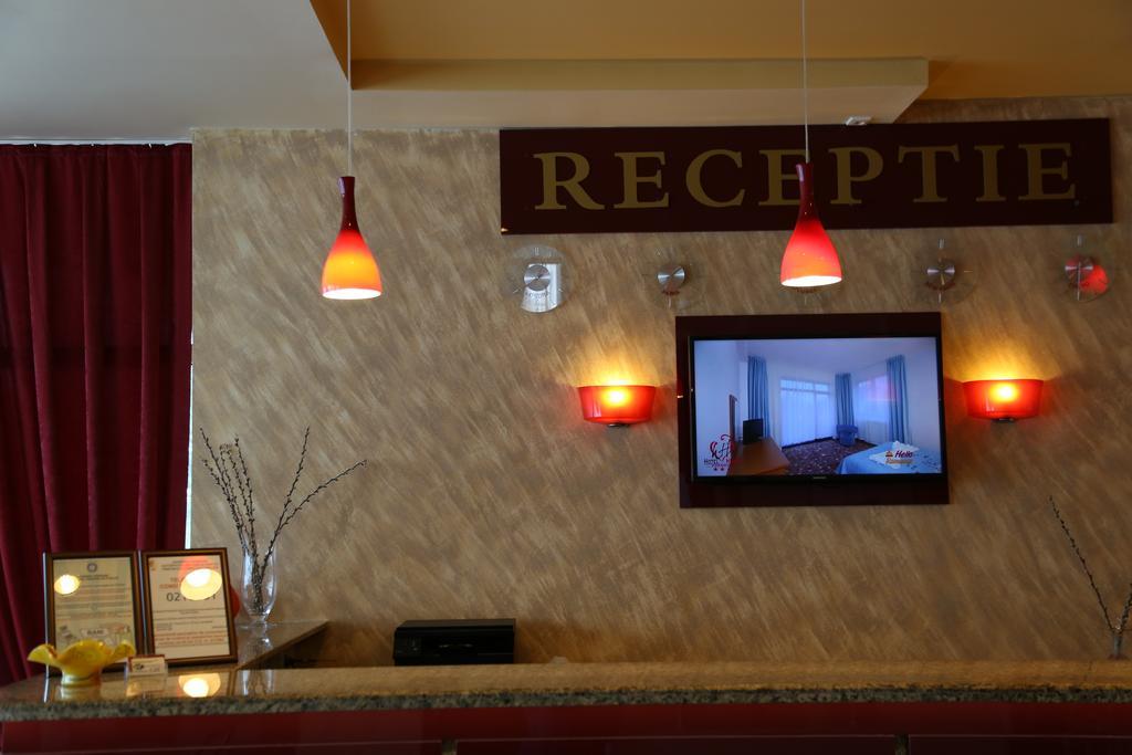 Hotel Florida Mamaia Ngoại thất bức ảnh