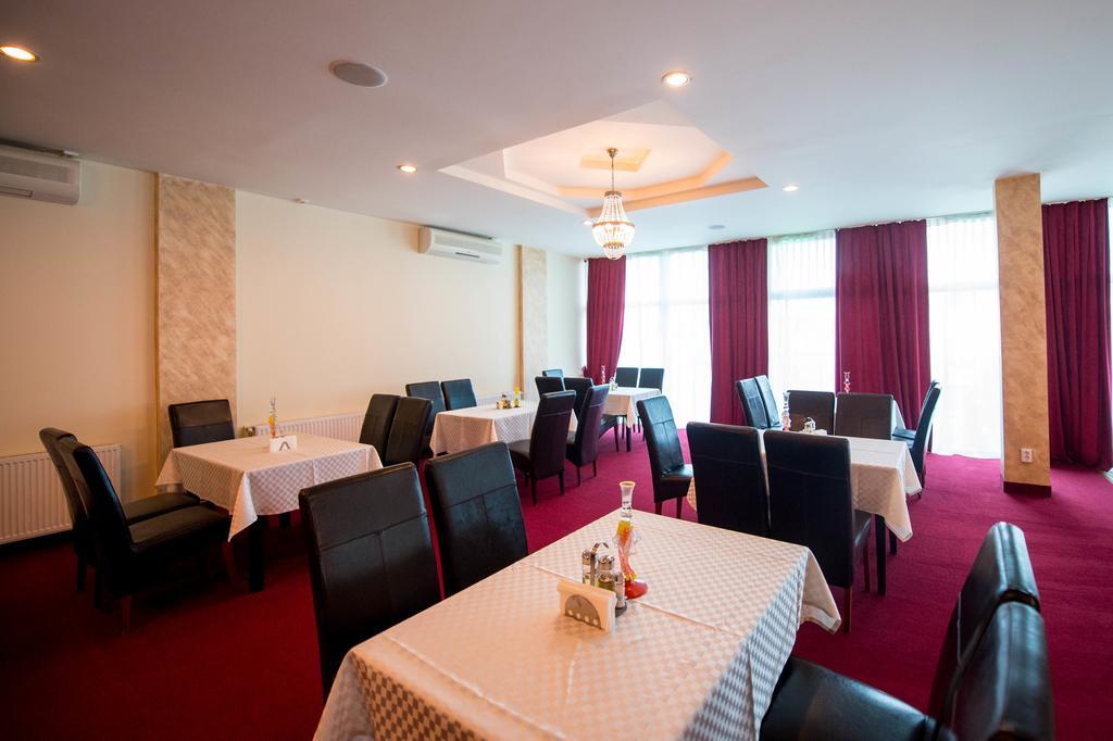 Hotel Florida Mamaia Ngoại thất bức ảnh