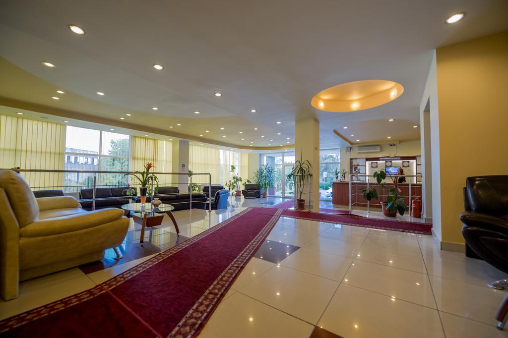 Hotel Florida Mamaia Ngoại thất bức ảnh