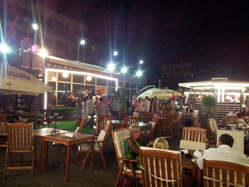Hotel Florida Mamaia Ngoại thất bức ảnh